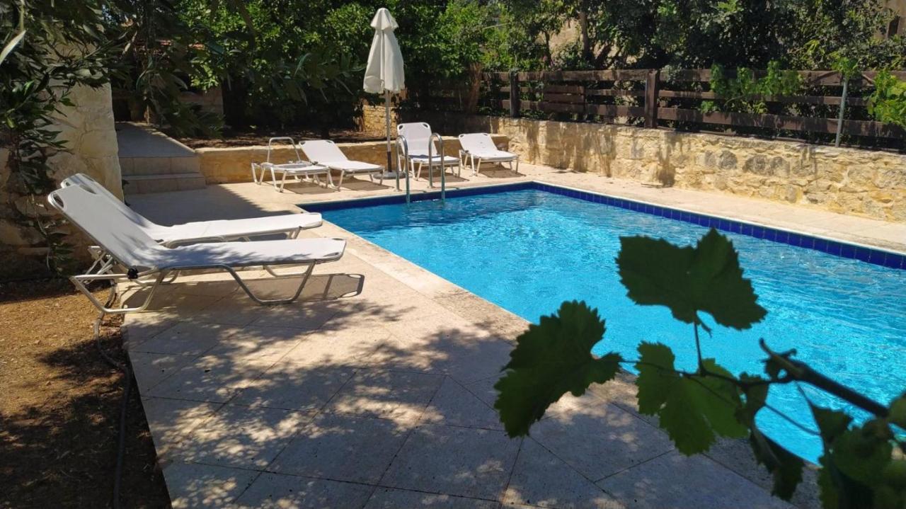Douliana Villas Bagian luar foto